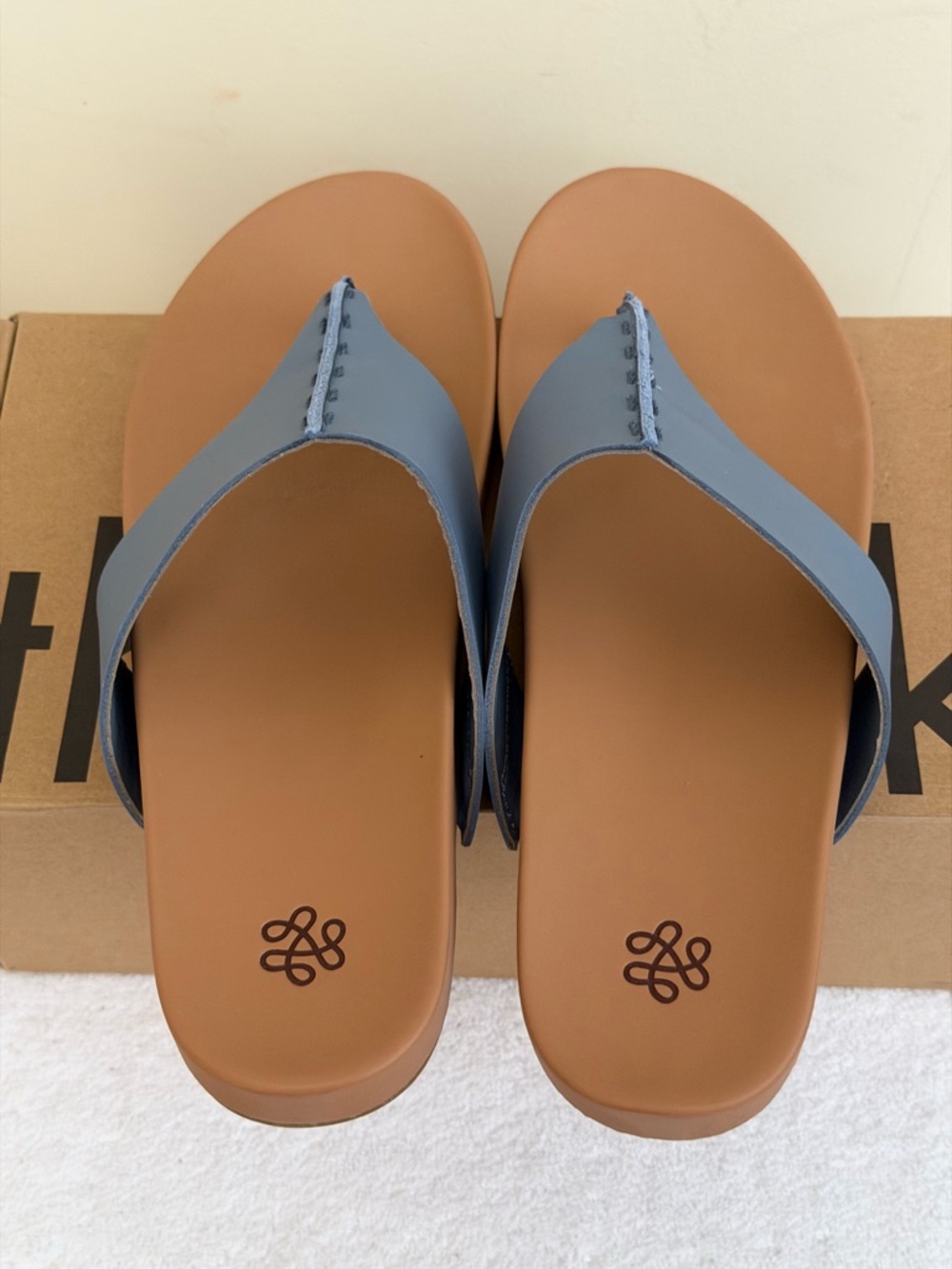 The Sak Everly Women’s Flat Thong Style Sandals Size - Picture 5 of 7